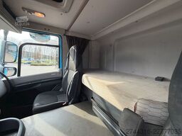 DAF CF520 8x2-6
