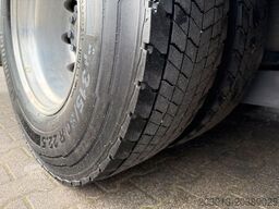 MERCEDES-BENZ Actros 4x2 Pritsche Plane Laderampe + Anhänger