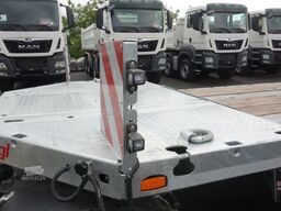 Fliegl 3achs Tieflader Anhänger DTS-S 300 mit Kröpfun7