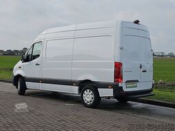 MERCEDES-BENZ SPRINTER 317 L2H2 Mbux Navi RWD!