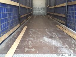 Schmitz Cargobull Semitrailer Curtainsider Mega