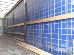 Schmitz Cargobull Semitrailer Curtainsider Mega