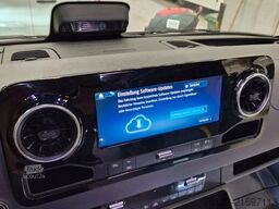 MERCEDES-BENZ 519  Allrad 4 x 4 Lagerfahrzeug Stock 20 Sitzer