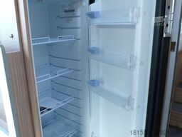 BÜRSTNER Limited T IT 727 G Hubbett, SAT, Markise