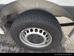 MERCEDES-BENZ Sprinter 215 CDI FWD AHK/KAMERA/KLIMA Navi/Klima
