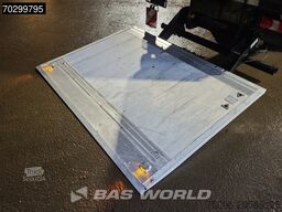 Mercedes Atego 818 4X2 8 tonner Automatic 1000kg Ladebor...