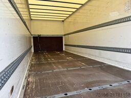 MERCEDES-BENZ ATEGO 818 L Koffer 7,20 m LBW 1 T*SEITENTÜR