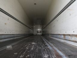 Van Hool 3 axle closed box trailer