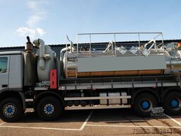 Mercedes-Benz ACTROS 4144 8x4 vacuum truck 246.500km