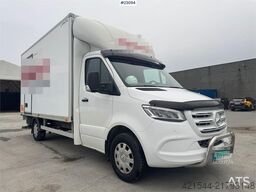 Mercedes-Benz Sprinter 4x2 box truck.