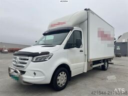 Mercedes-Benz Sprinter 4x2 box truck.