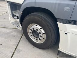 DAF CF 450 FT EURO 6 VOORAS 9 TN