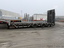 Humbaur HTS30  3 Achs Satteltieflader mit Radmulden