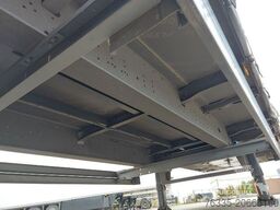 Schmitz Cargobull Curtainsider Mega