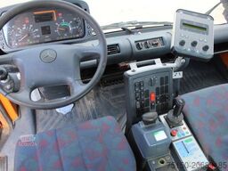 UNIMOG U300 4x4 - MULTI Kipper / Salzstreuer Nr.: 640