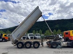 SCHMITZ CARGOBULL Schmitz SKI 24 25m³ Liftachse