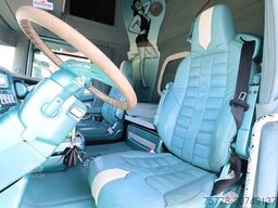 Scania R560 V8 | BERTHONS HOT ROD | CUSTOM SPECIAL TRUCK