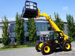 JCB 535-95 / 3.5 T / range 9.5 m / joystick