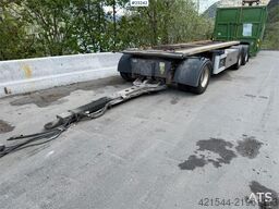 Istrail 3 akslet hook trailer with tipper