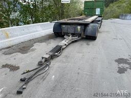 Istrail 3 akslet hook trailer with tipper
