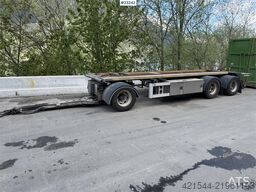 Istrail 3 akslet hook trailer with tipper