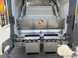 Scania P 320