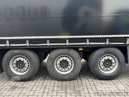Schmitz Cargobull Curtainsider Standard Getränke