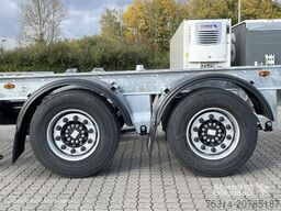 Schmitz Cargobull Zentralachsanhänger Wechselfahrgestell Maxiausführ