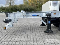 Schmitz Cargobull Zentralachsanhänger Wechselfahrgestell Maxiausführ