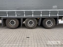 Schmitz Cargobull Curtainsider Mega Getränke