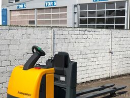 Jungheinrich ECE 225 - 2.400mm Gabeln - Service Neu