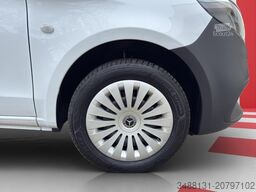 Mercedes-Benz VITO 116 NEUES MODELL AUTOM AHK 2,5t KAM NAVI