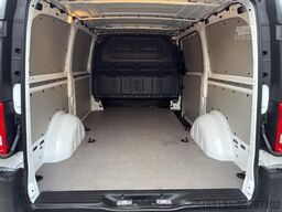 Mercedes-Benz VITO 116 NEUES MODELL AUTOM AHK 2,5t KAM NAVI