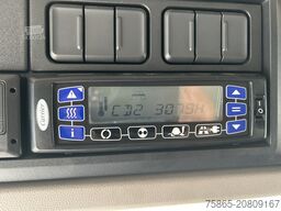 DAF CF 260 FA / Carrier Koeler - 30 gr / Chereau Fr...