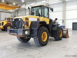 Komatsu WA250