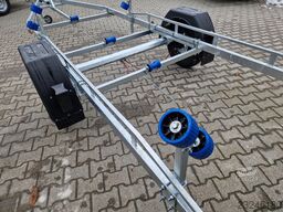 Sorelpol Neptun gebremster Bootstrailer Motorbootahänger direkt günstig online