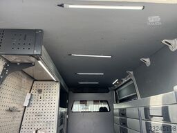 VW Crafter 35 2.0 TDI L3H3/L2H2 Werkplaatsinrichti...