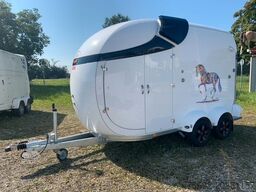 BÖCKMANN NEO LSR , begehbare Sattelkammer H 240 cm