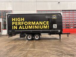 Fliegl TPS135 13,5 t Tandemplanenanhänger, neuwertig