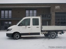 VOLKSWAGEN Crafter Pritsche 35 DOKA mittellang FWD