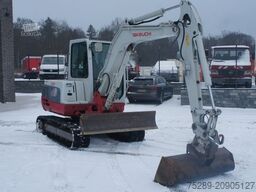 TAKEUCHI TB250 Minibagger Monoausleger 4.965Kg