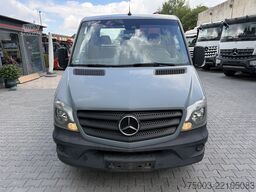 Mercedes-Benz Sprinter 516 Kran Fassi F40