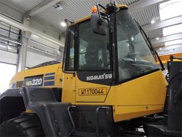 KOMATSU WA320