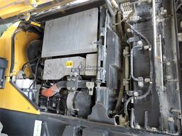 KOMATSU WA320