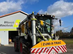 CLAAS Xerion 4200 Saddle Trac
