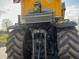 CLAAS Xerion 4200 Saddle Trac