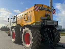 CLAAS Xerion 4200 Saddle Trac