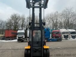 JUNGHEINRICH TFG680 Duplex Gasstapler Seitensch. hydr. Zinken