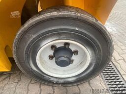 JUNGHEINRICH TFG680 Duplex Gasstapler Seitensch. hydr. Zinken