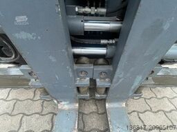 JUNGHEINRICH TFG680 Duplex Gasstapler Seitensch. hydr. Zinken